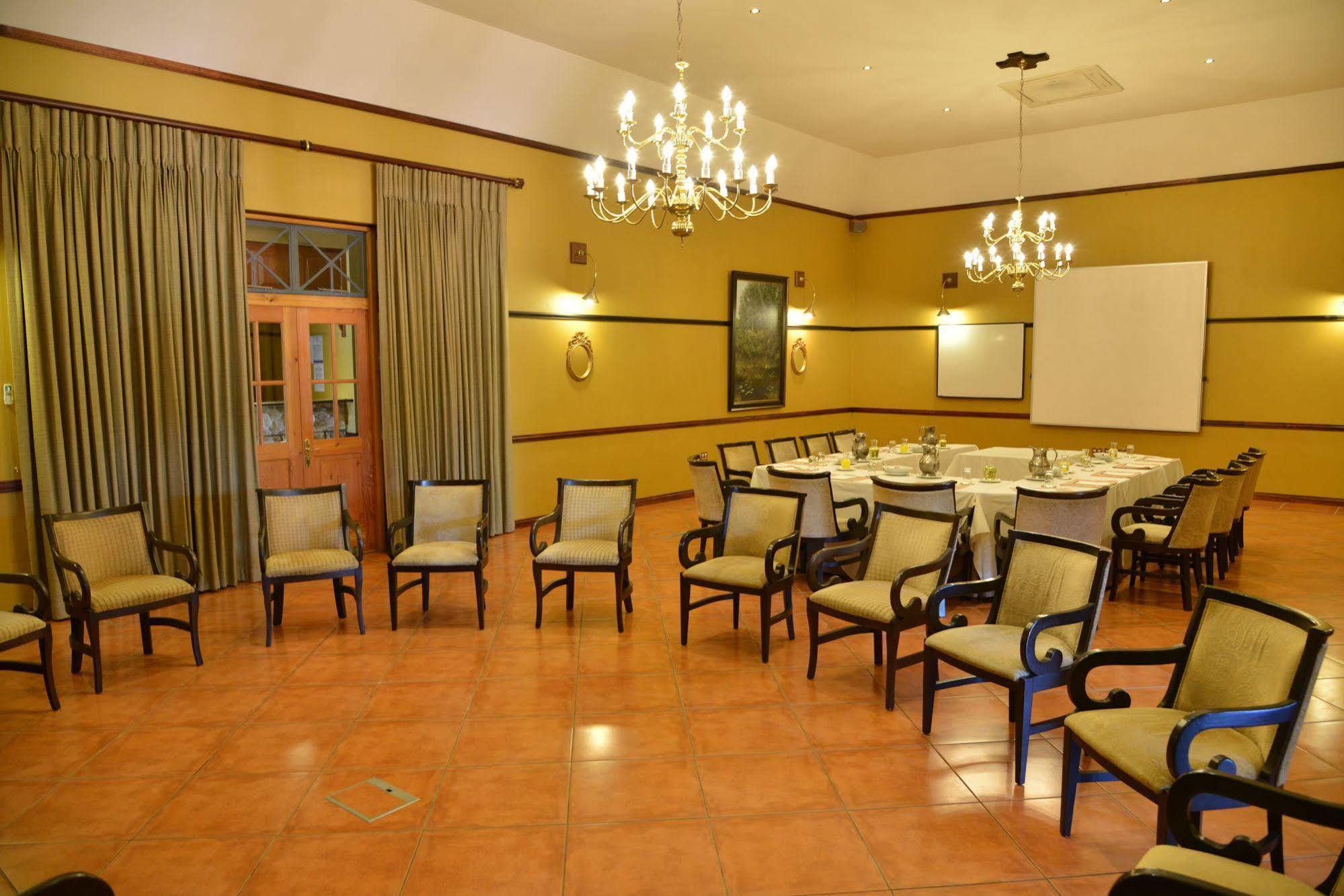De Hoek Country Hotel Magaliesburg Εξωτερικό φωτογραφία